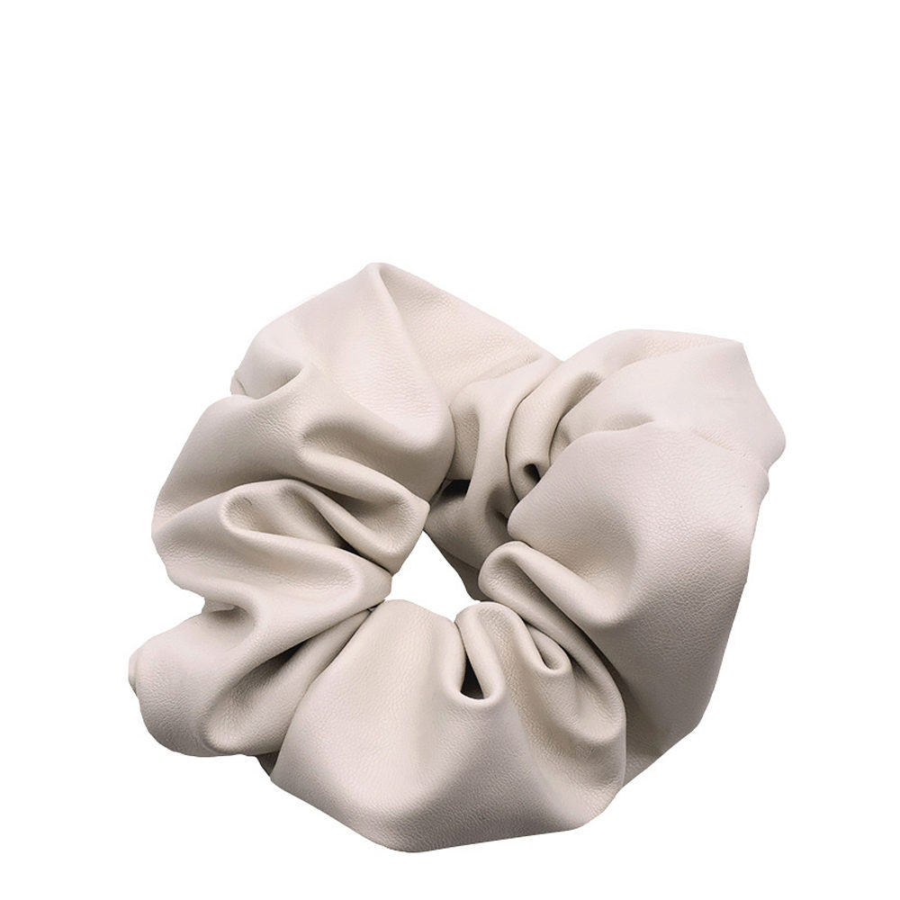 VIAHERMADA Scrunchy per Capelli in Ecopelle Panna